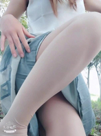 饥渴少妇勾引摩的大爷