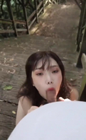 户外暴露调教全裸露出爬行口交