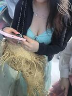 小姨子的乳沟1