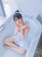 快乐总是从美女欣赏开始