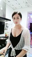 做家政的妈妈4 陪我妈去医院，中午回来趁她做饭，翻她手机看到了让我心碎的0