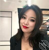 家里人贤妻良母，外面是骚逼母狗1