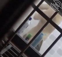 偷拍女领居洗澡，这奶子是真的好看啊2