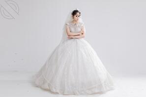 有没有专业开发的人士，想开发调教下一媳妇，1