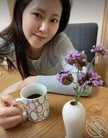 性感骚妈展示骚逼0