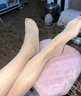 看看今天你们拍的照片都穿了什么样的性感衣服丝袜啦