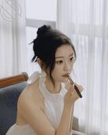 偷情弟妹刘心雨 极品90后少妇 终于看到弟妹的小骚逼了1