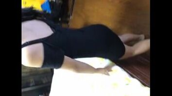 我家骚老婆打扮好又准备活动去了！！！