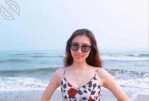 第一次发帖，发个女朋友生活照把0