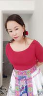 我的妈妈，李玉芬45岁，自离婚后独自带我成长。1