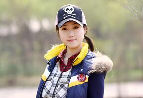 就喜欢把逼露出来---2007年轰动一时的名模张筱雨裸体写真合集2