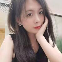 最喜欢喝冰咖啡了。1