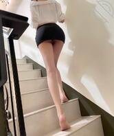 女大小穴展示1