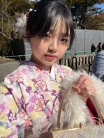 童颜肉欲雌小鬼海琳展示身体1