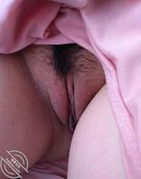 粉色连衣裙下面的风光，空挡的快乐。2