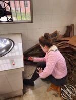 堂妹喝醉了给我打电话让我接她，这么好的机会没下手感觉好亏啊0