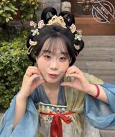 美女爱自慰0