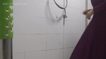偷拍洗澡