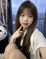 来大叔或者是体育生来评价一下我生活照。女高，本人身高1681