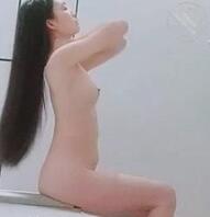洗浴偷拍，乳晕这么大