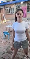 骚笔母狗少妇离婚的张静婉，身材很好送你们一夜怎么玩她
