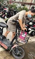 看到这个良家熟妇就想回家干妈妈逼