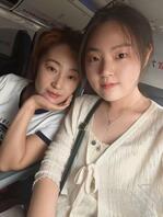 看看我舅妈跟他女儿，还是舅妈爽呀，1