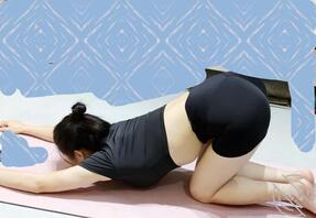 接上个帖子，准备试探骚妈妈了就是感觉鞋子射精不靠谱