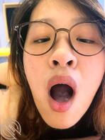 清纯到淫荡吞精兽，戴眼镜果然反差0