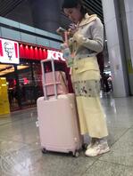 女舍友马上搬走了，洗面奶和酸奶已经加料，还有推荐吗1