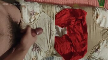 恋母，打胶妈妈原味内裤