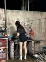 骚逼瑜伽裤，欠操母狗