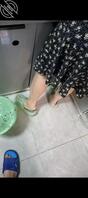 偷拍我妈妈的裙底