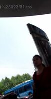 【免费福利】金发老外在街头偶遇，无内短裙骚气冲天，必须制裁