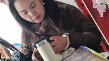 绿母，这是我妈，各位海角亲爹觉得我妈咋样，求辱骂1