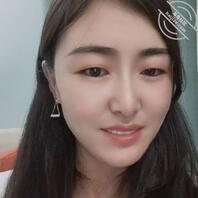 终于跟小骚货表白了，她没有拒绝，感觉快成功了，兄弟们，评论区多多留言啊0