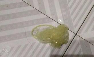发现被拿下的老妈1