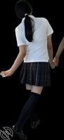趁着女儿睡着用手指头插她的逼逼