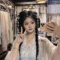  陕西大奶反差学什妹私拍流出！白天汉服仙女，晚上张腿吞鸡巴！0