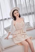 女儿颜值和身材都是在线的，很嫩咯0