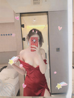 骚货一枚，欢迎鉴赏。身高175体重110斤的极品人妻