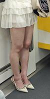 来了来了，小极品美女