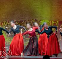 上台表演的女经理（偷拍风韵犹存熟女老A8）0