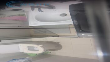 偷拍舅妈上厕所