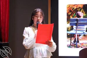 展示骚母狗1