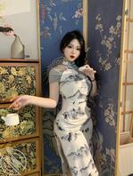 每天上课必须的握着不同几把，上课给你口交