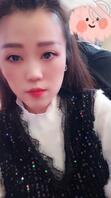 国强强他爸在客厅看电视，我一个侧入就插进老婆的茂密的森林里，被我捂嘴艹1