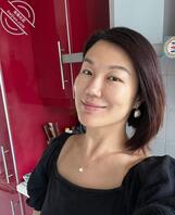今天发现妈妈成为了班里一个小群体的意淫对象，感觉好讨厌