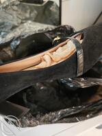 石家庄桥西区写字楼女高管的高跟鞋有人要吗1