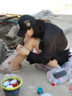 偷偷拍大白腿，好想射在上面2